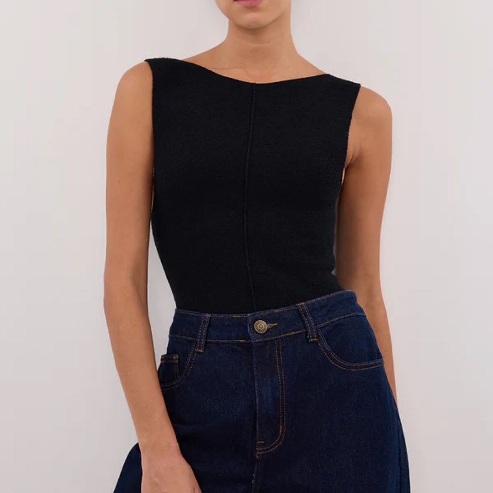 OWEN BLACK BOAT NECK TOP